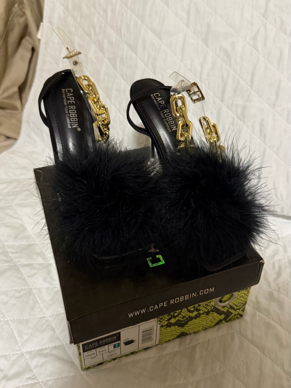 Cape Robbin Black Faux Fur Heeled Sandals with Gold Chain